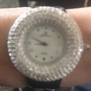 Meet your Posher, Robin